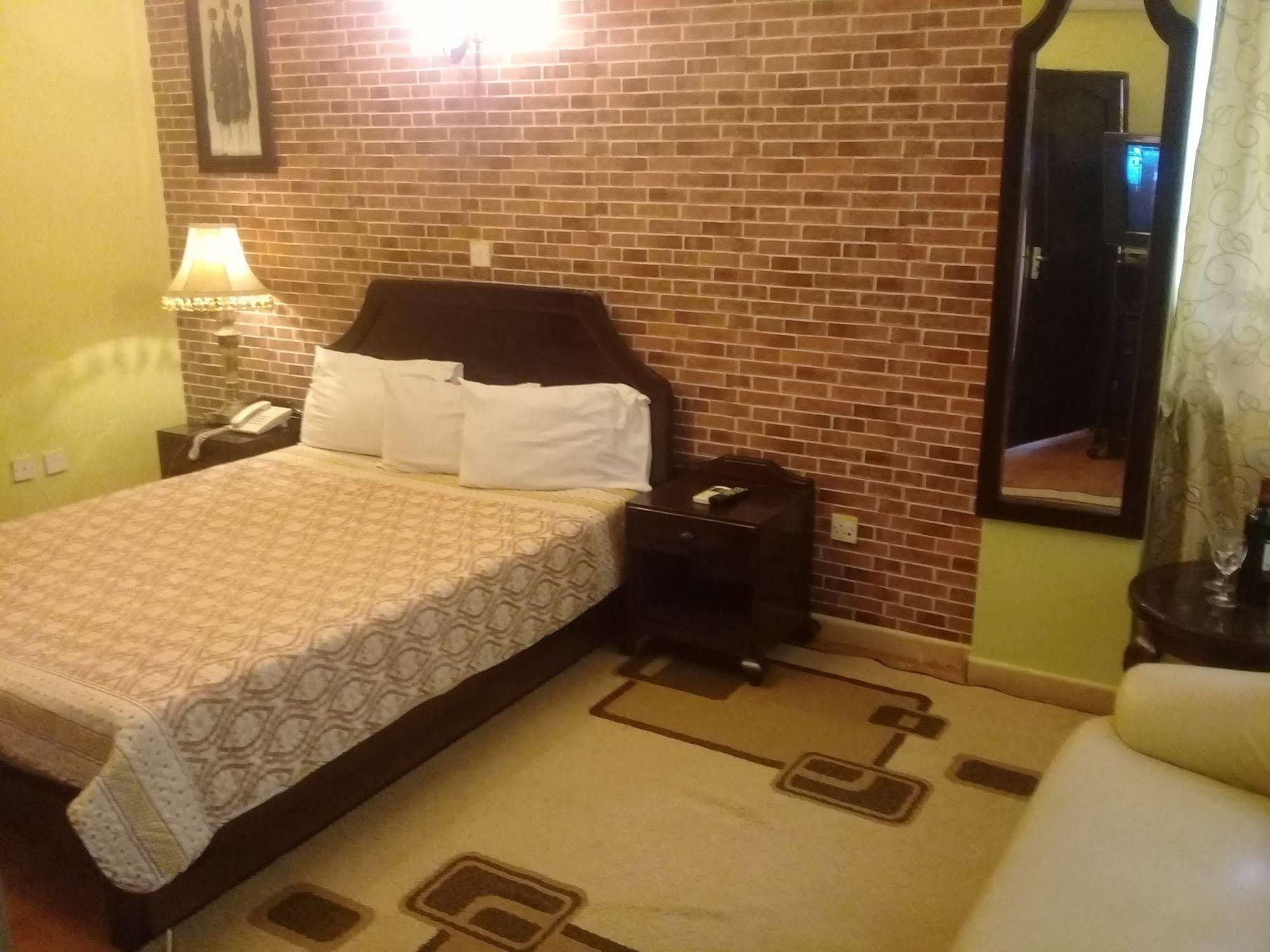 Osy Grand Hotel Moshi Kilimanjaro Tanzania Luaran gambar